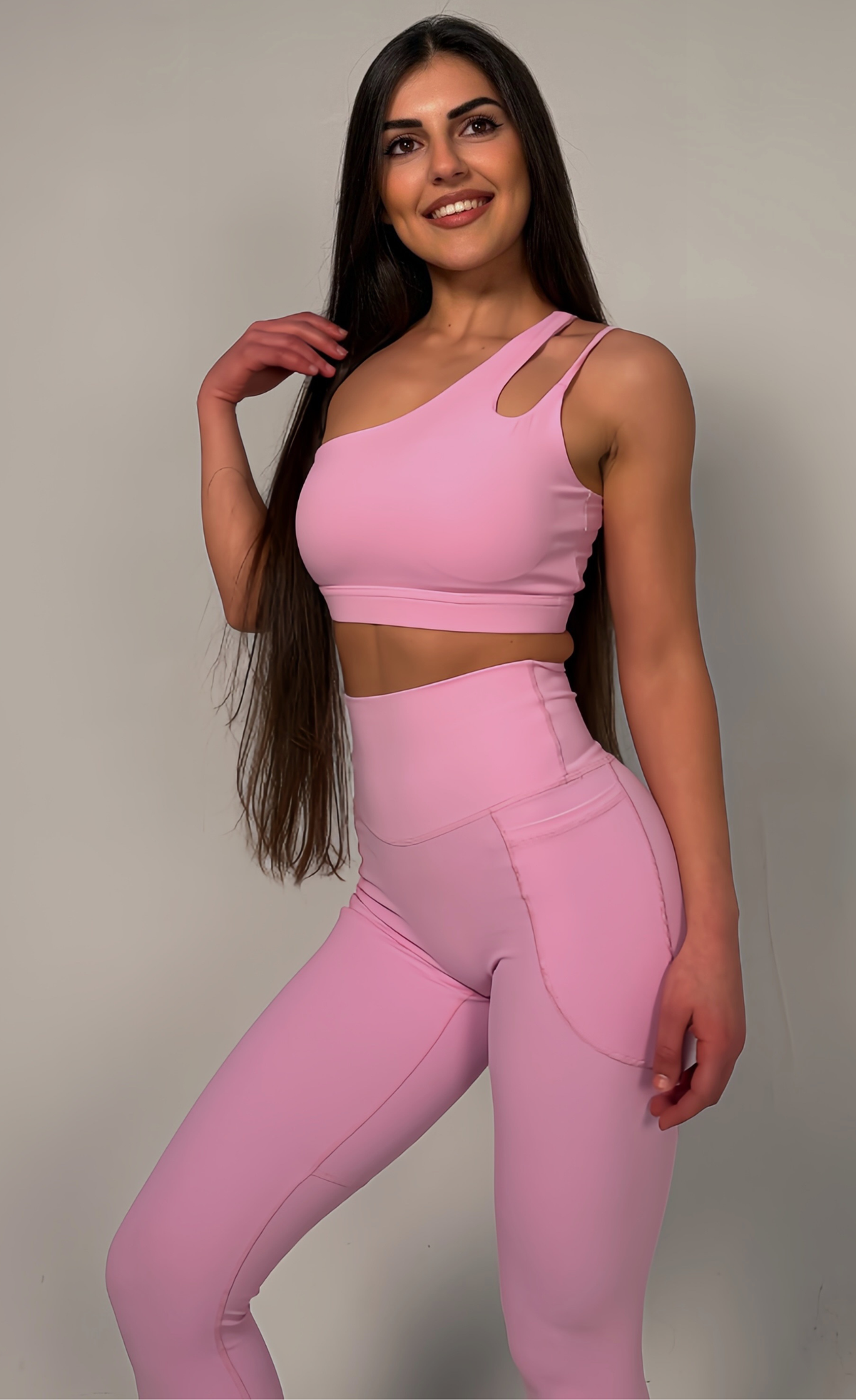 Спортен клин 𝗡𝗢𝗩𝗔