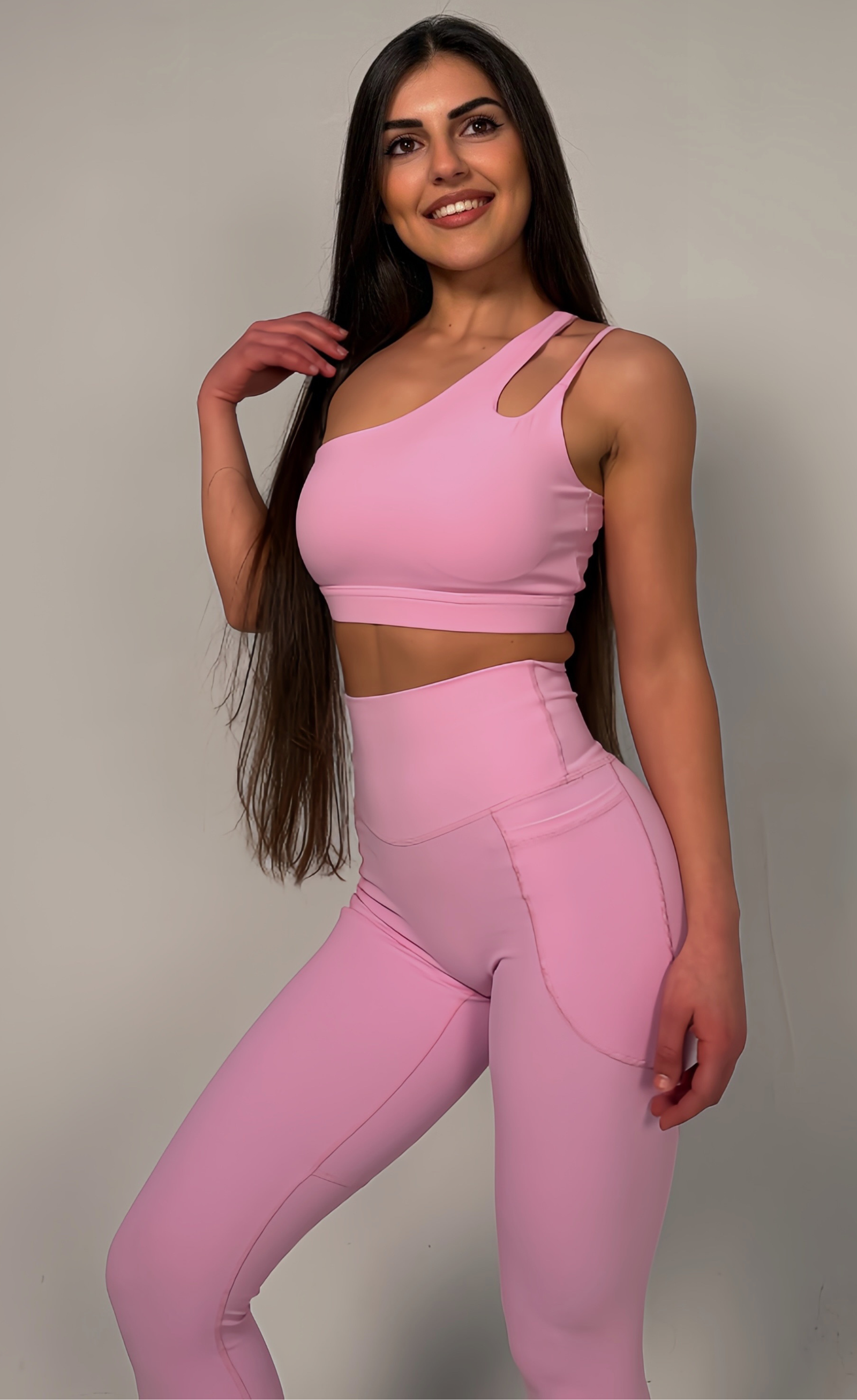 Спортен екип 𝗡𝗢𝗩𝗔
