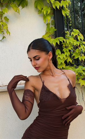 Мини дантелена рокля 𝐌𝐚𝐝𝐞𝐥𝐢𝐧𝐞
